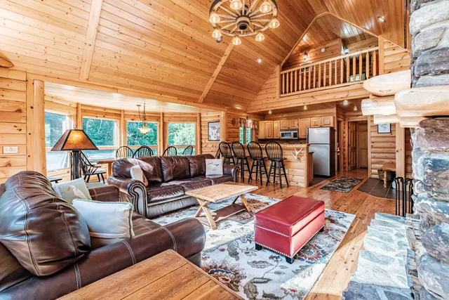 $725,000 | 29 Lakeview Lane, Greenwood, ME 04255
