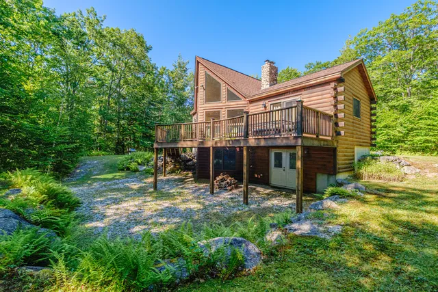 $725,000 | 29 Lakeview Lane, Greenwood, ME 04255