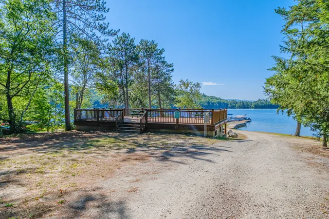 $725,000 | 29 Lakeview Lane, Greenwood, ME 04255