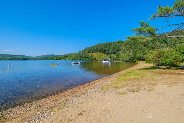 $725,000 | 29 Lakeview Lane, Greenwood, ME 04255