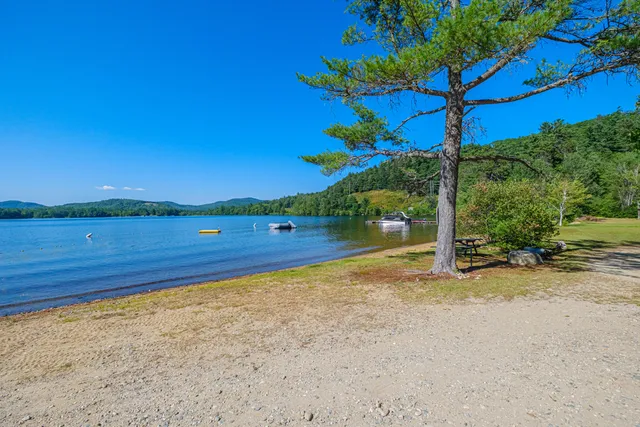 $725,000 | 29 Lakeview Lane, Greenwood, ME 04255