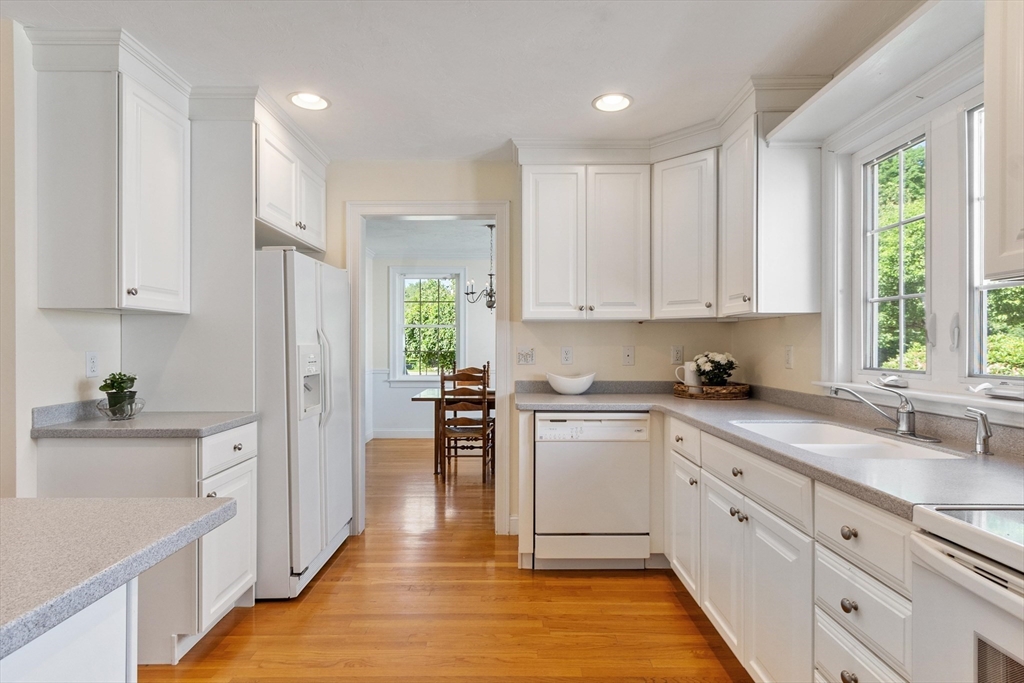 104 Summer Road, Unit 104 Boxborough, MA 01719 - Photo 6 of 29