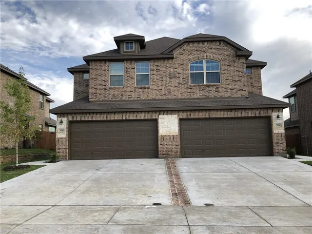 $1,995 | 1036 Sierra Vista Court, Midlothian, TX 76065