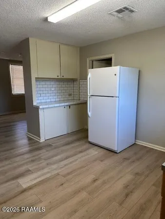 $1,000 | 107 South College Road, Unit B, Lafayette, LA 70503