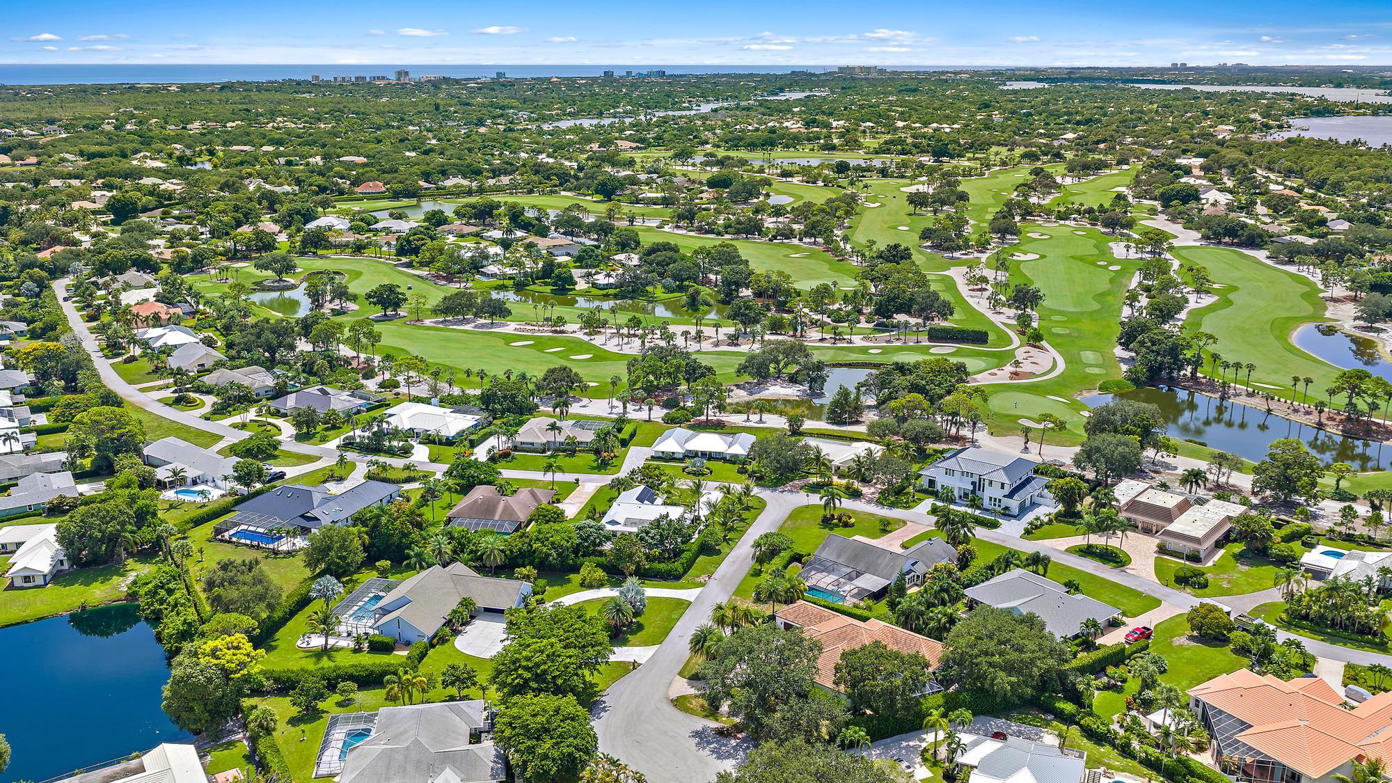 11 Loggerhead Lane Tequesta, FL 33469 - Photo 42 of 46 a view of a city