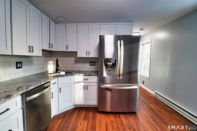 $1,700 | 65 North Avenue, Meriden, CT 06451