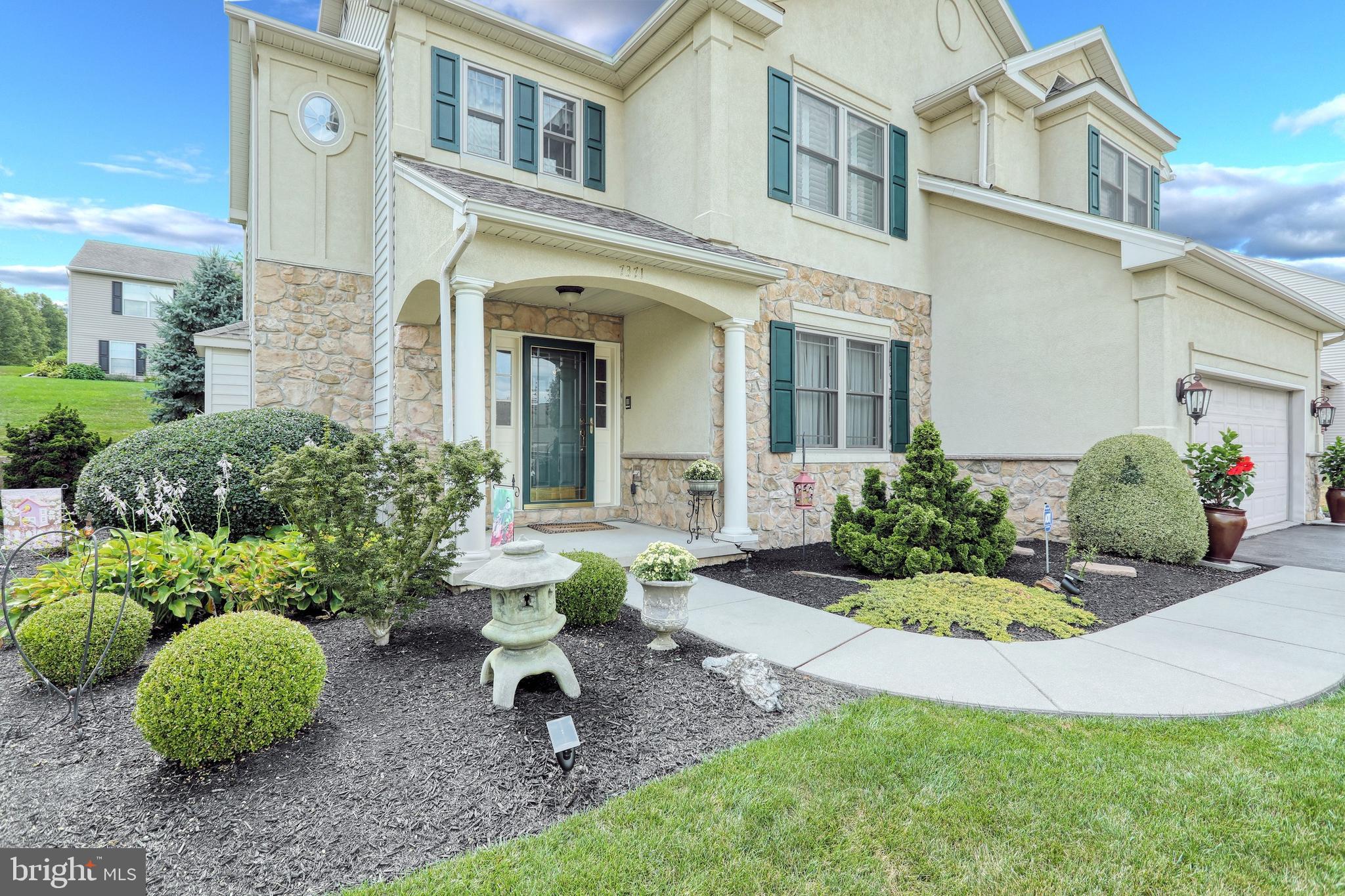 7371 Seneca Ridge Drive York, PA 17403 - Photo 3 of 40 Gallery Image 3