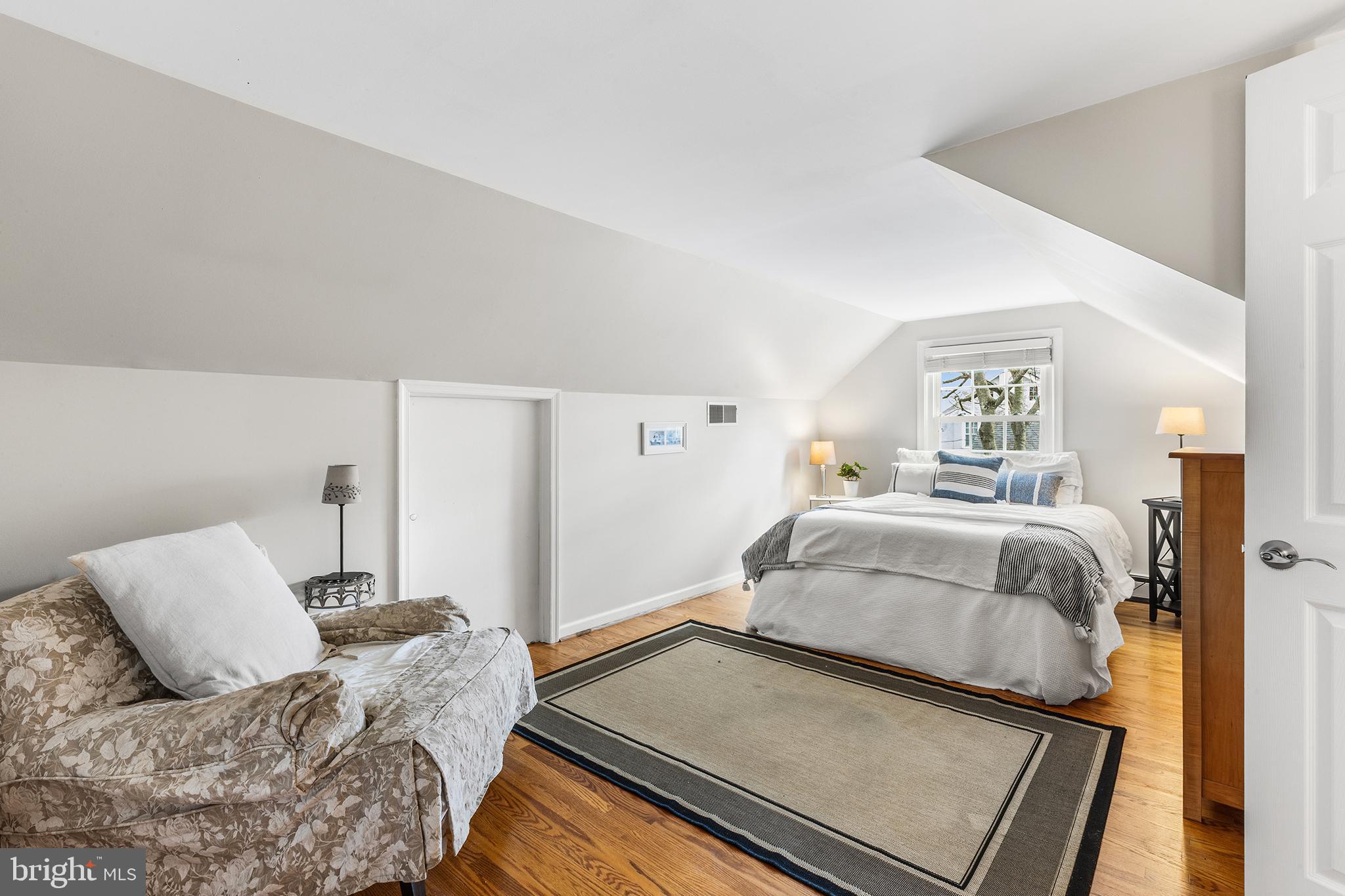 220 South Valley Forge Road Devon, PA 19333 - Photo 24 of 41 Upstairs suite