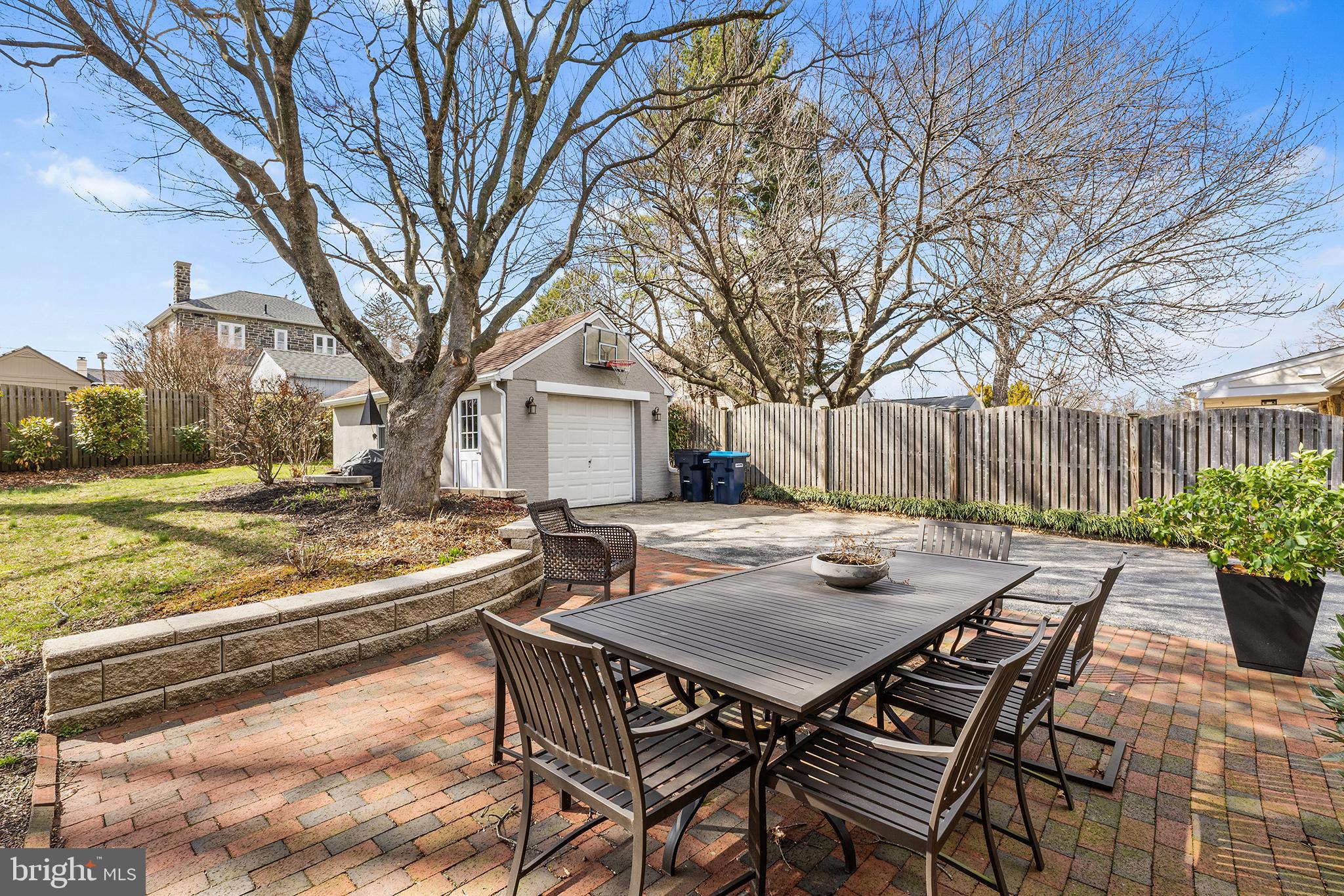 220 South Valley Forge Road Devon, PA 19333 - Photo 37 of 41 Outdoor patio