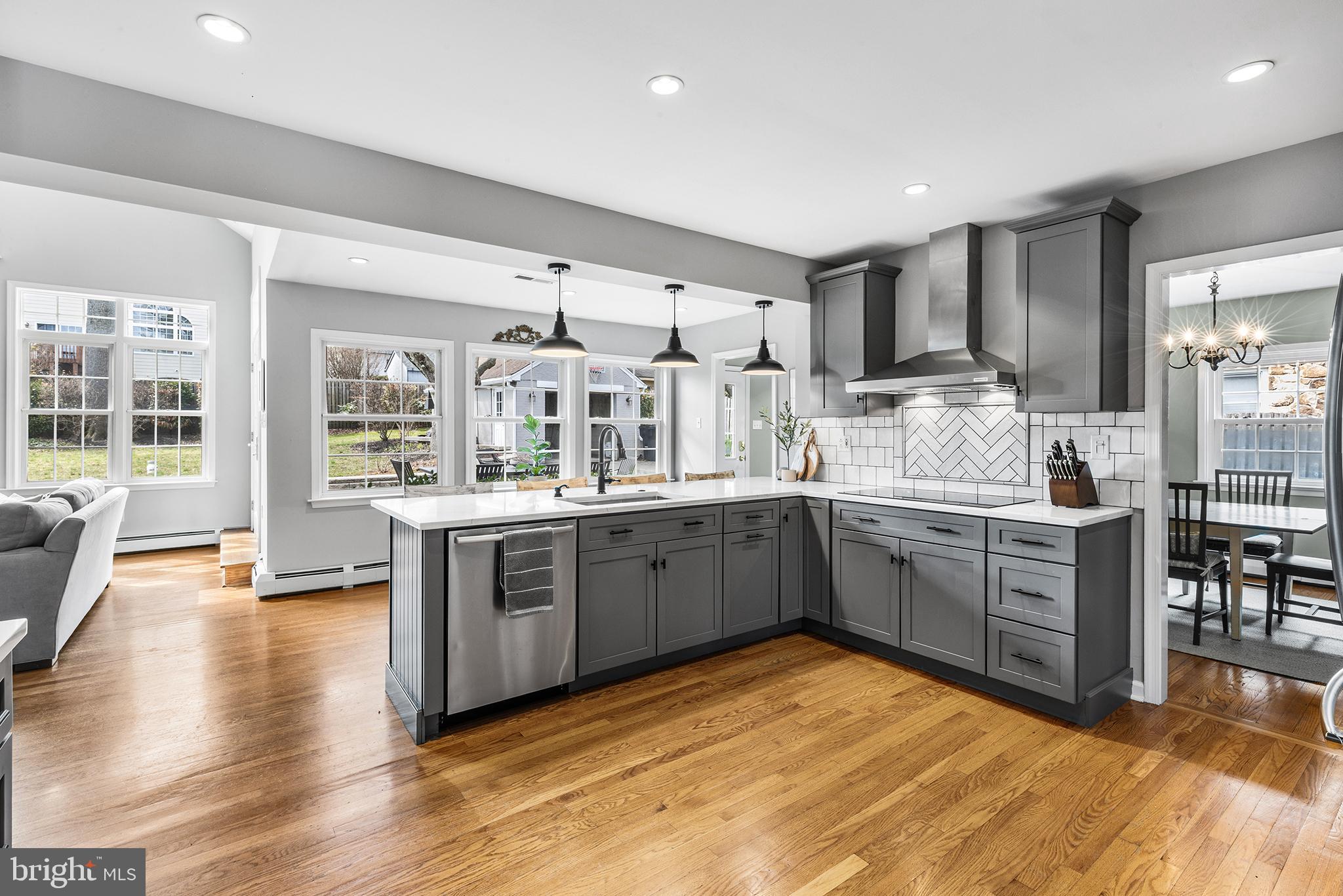 220 South Valley Forge Road Devon, PA 19333 - Photo 8 of 41 Kitchen