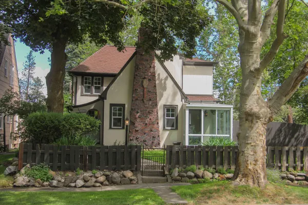 $409,000 | 3204 West Cora Avenue, Spokane, WA 99205