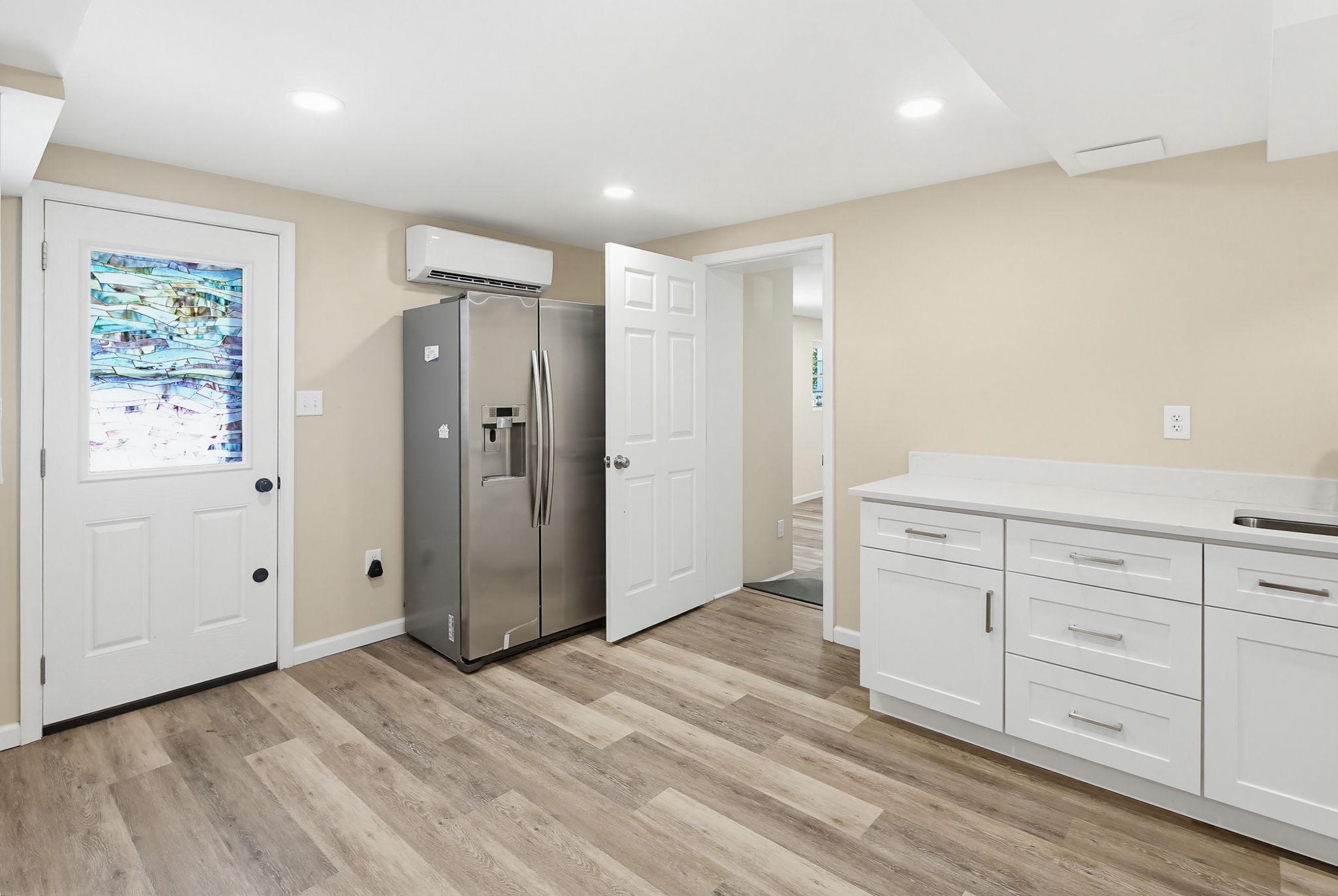 119 Schoolhouse Road Sykesville, MD 21784 - Photo 28 of 51 Lower level kitchen area.