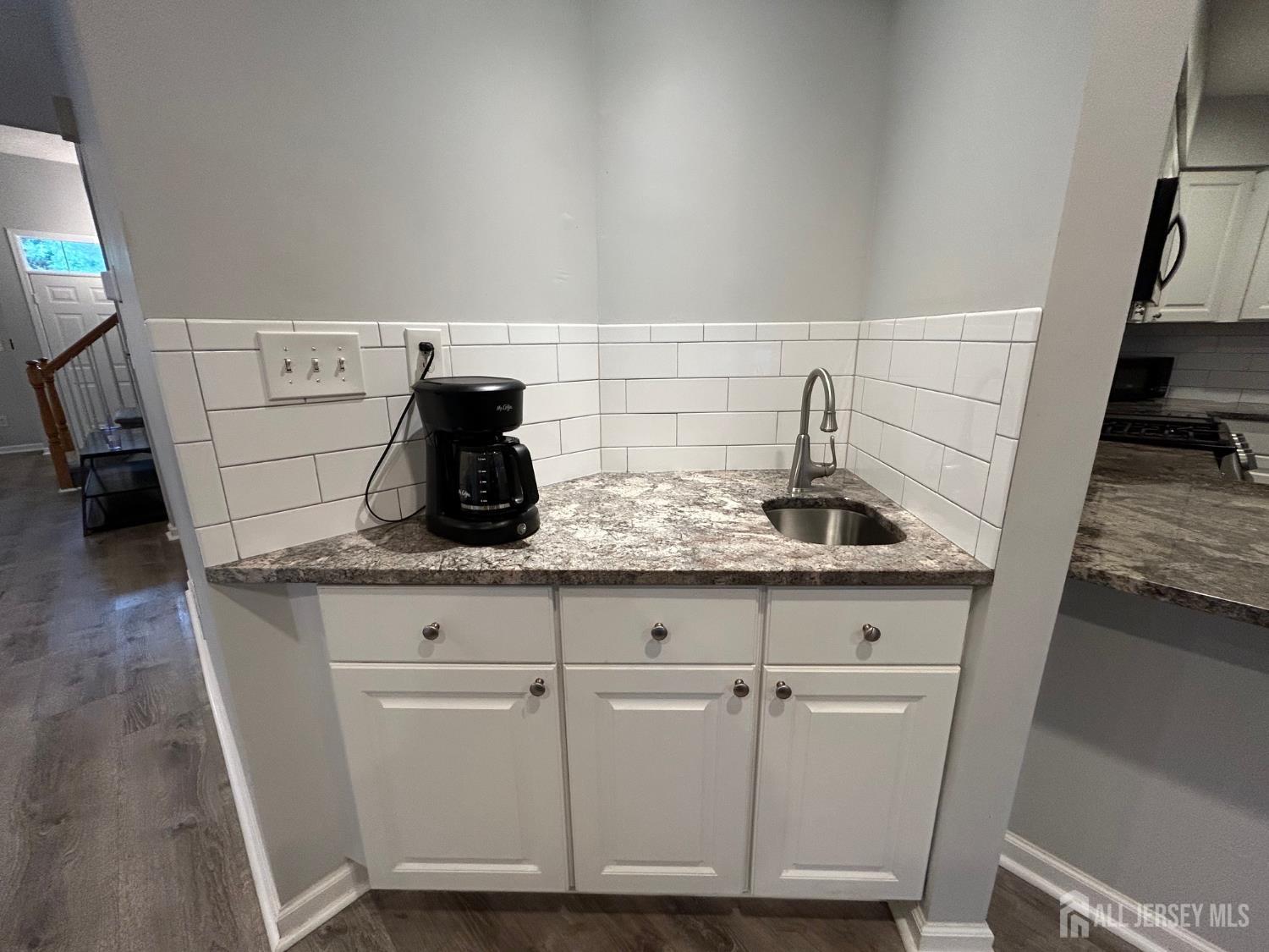 48 Winthrop Road, Unit B Monroe Township, NJ 08831 - Photo 15 of 49