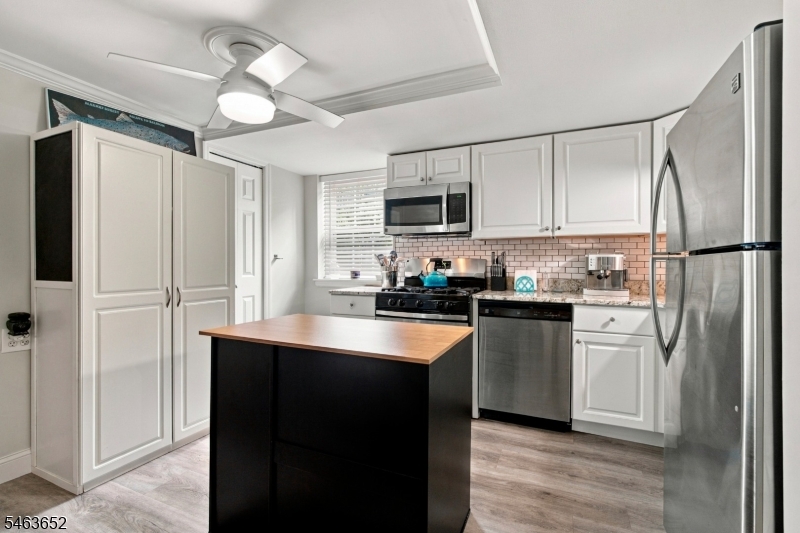 470 Valley Road, Unit 9A Montclair, NJ 07043 - Photo 9 of 29 Gallery Image 9