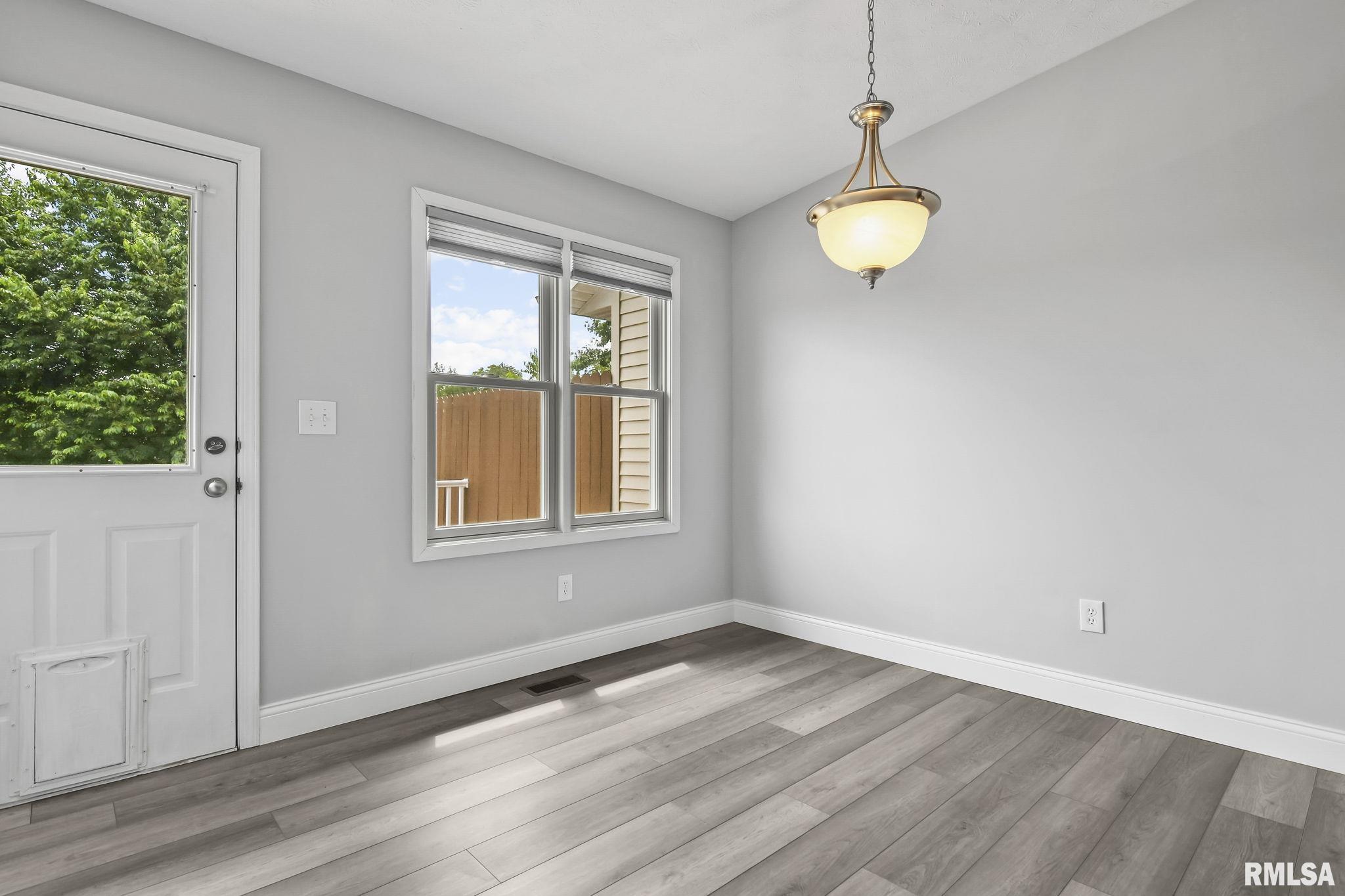 1704 Tern Place Springfield, IL 62711 - Photo 13 of 40
