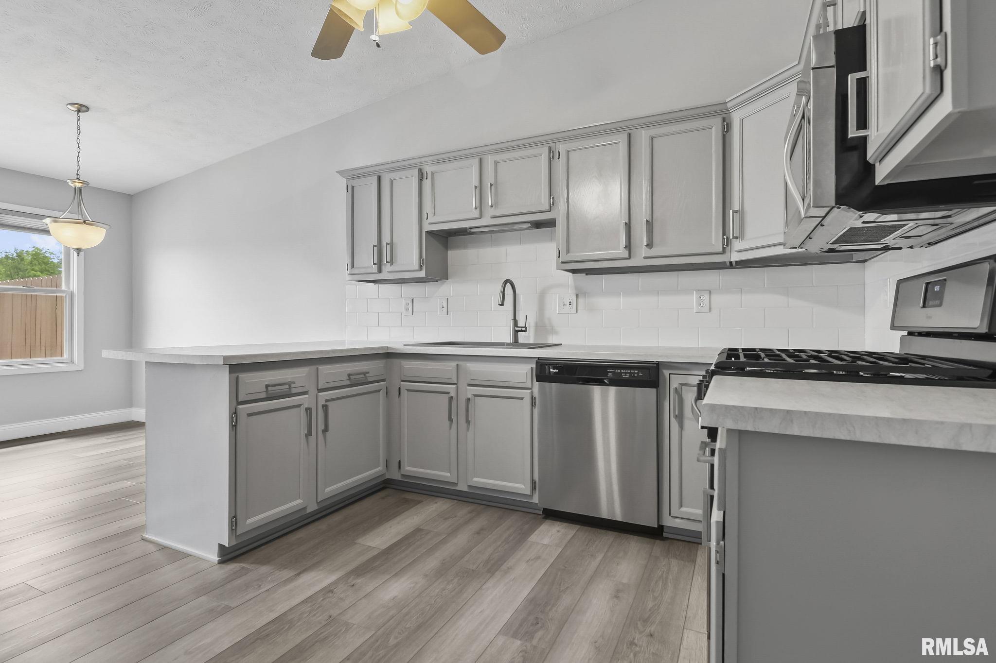 1704 Tern Place Springfield, IL 62711 - Photo 7 of 40