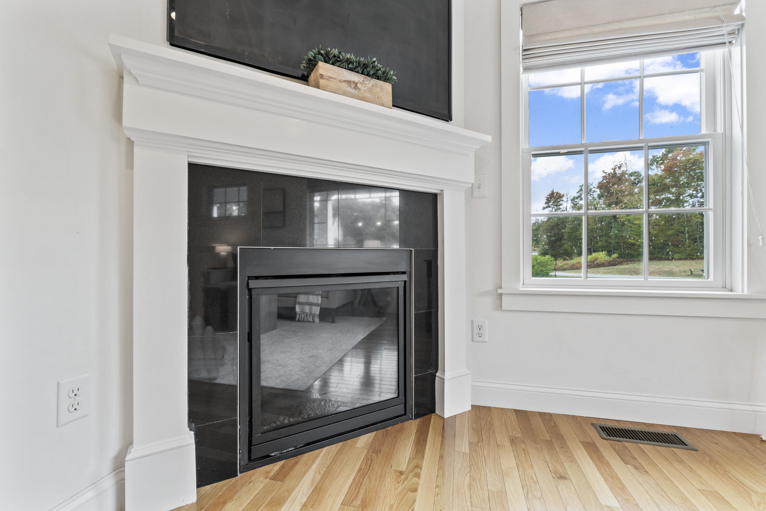 20 Turner Drive York, ME 03902 - Photo 10 of 53 20 Turner Drive, York, ME