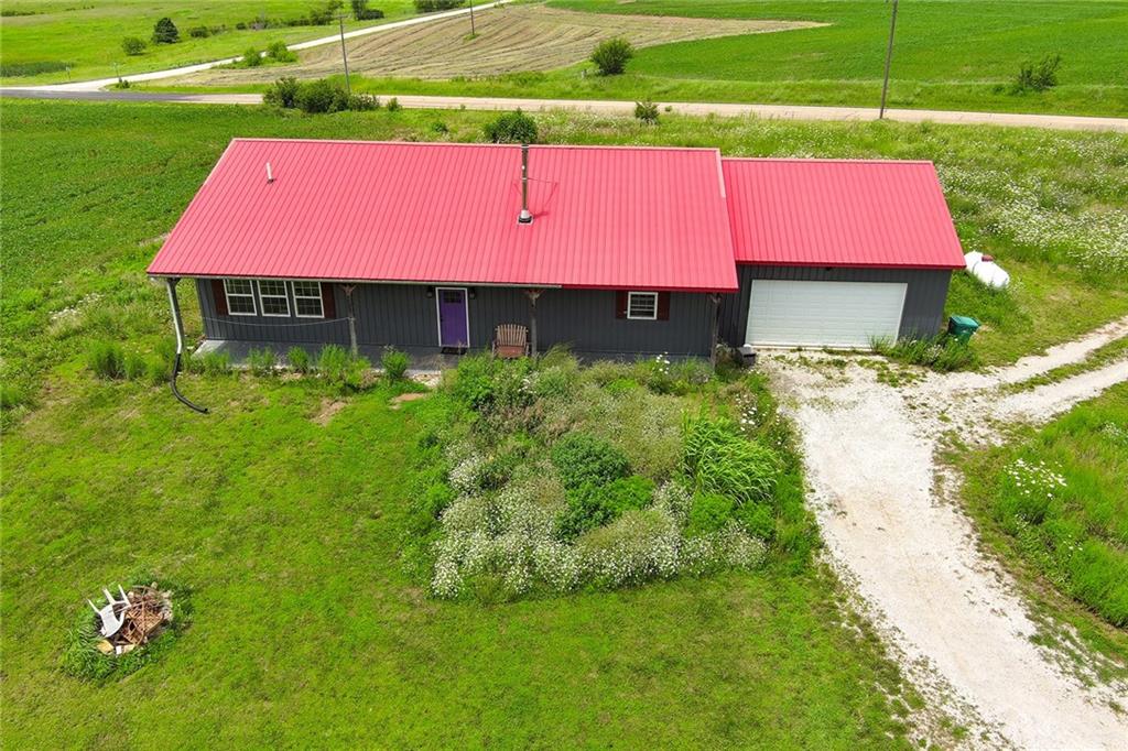 17487 Rogers Road Atchison, KS 66002 - Photo 2 of 51