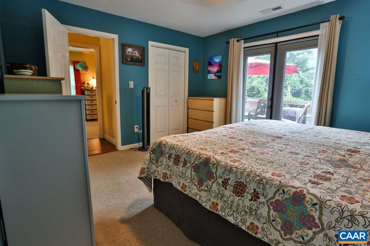 927 Stonehenge Road Charlottesville, VA 22901 - Photo 15 of 35 Gallery Image 15
