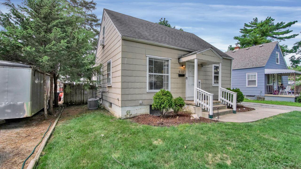 513 Elaine Road Columbus, OH 43213 - Photo 2 of 27 513 Elaine Rd