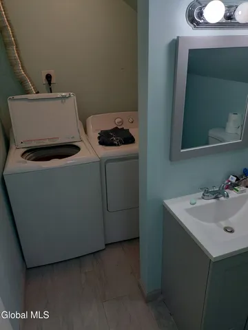 $560,000 | 430 Highway 43, Stephentown, NY 12168