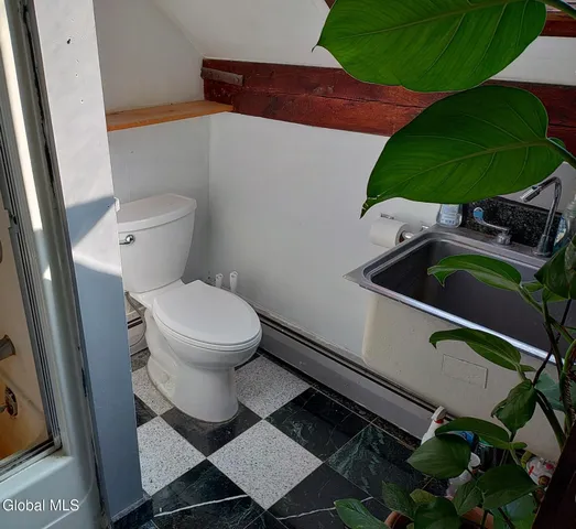 $560,000 | 430 Highway 43, Stephentown, NY 12168