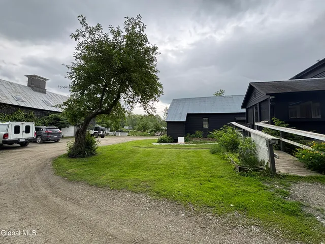 $560,000 | 430 Highway 43, Stephentown, NY 12168