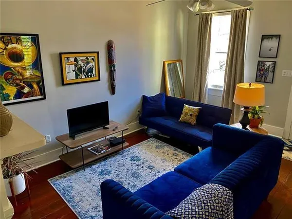 $1,400 | 2712 Chippewa Street, New Orleans, LA 70130