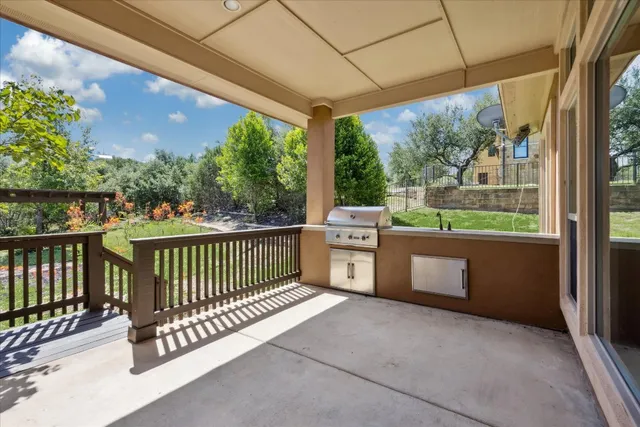 $875,000 | 101 Stephanie Lane, Austin, TX 78738