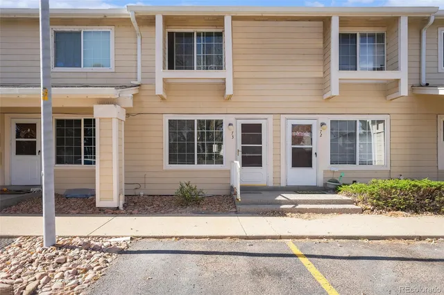 $300,000 | 8945 Field Street, Unit 73, Broomfield, CO 80021