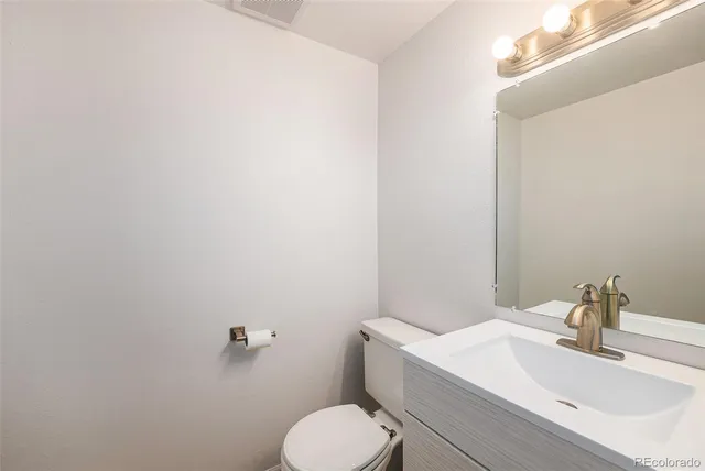 $300,000 | 8945 Field Street, Unit 73, Broomfield, CO 80021