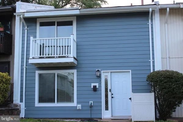 $499,900 | 237 Greenfield Court, Sterling, VA 20164