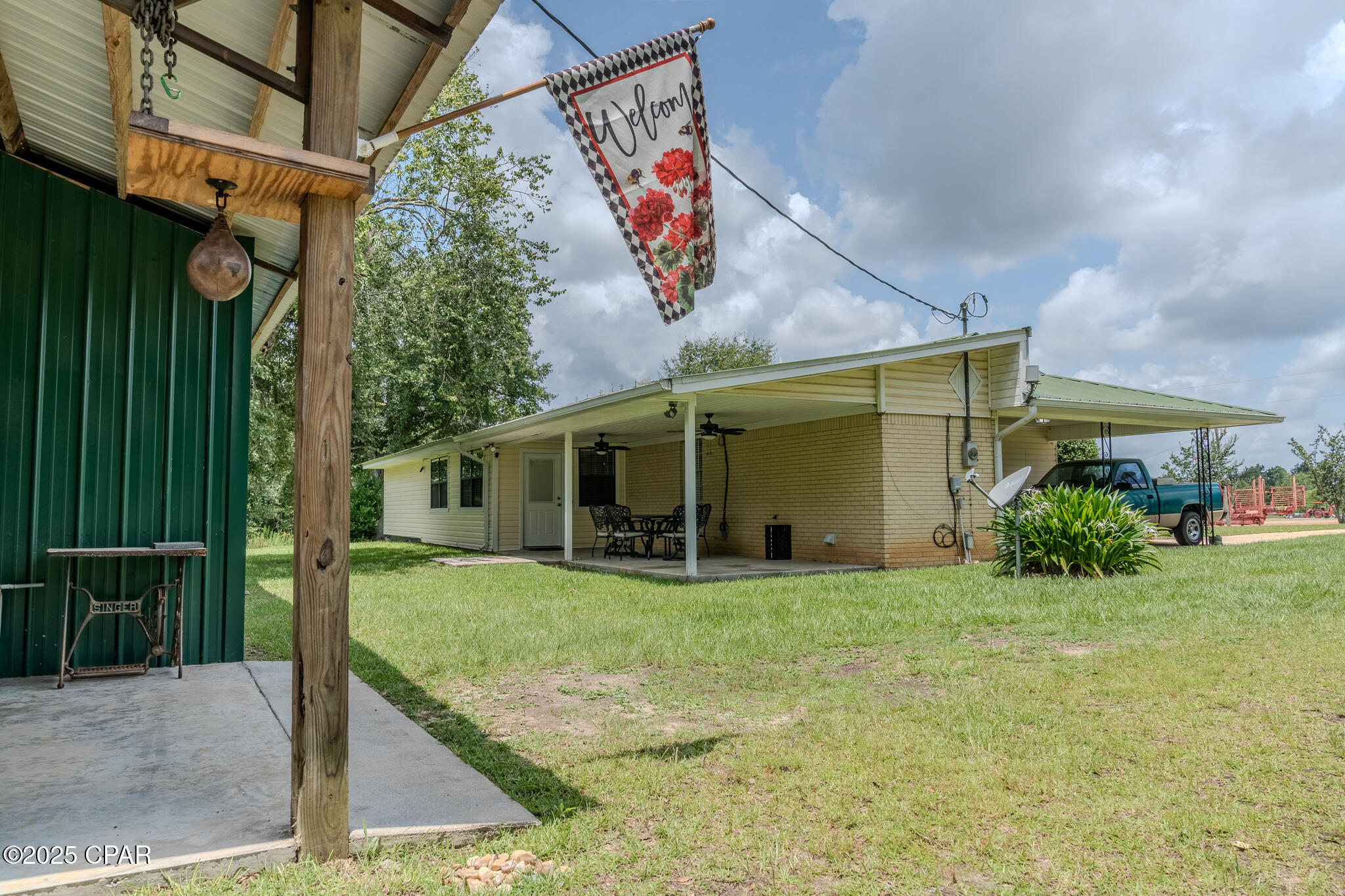2745 Perry Road Cottondale, FL 32431 - Photo 5 of 53