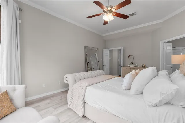 $450,000 | 3143 Edgewood Drive, Pearland, TX 77584