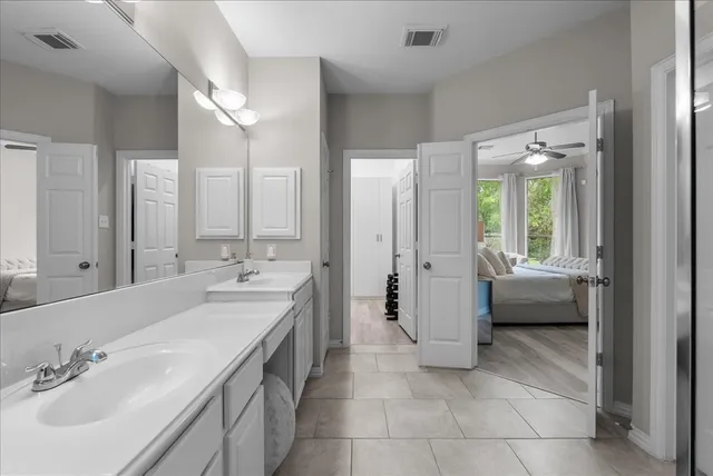 $450,000 | 3143 Edgewood Drive, Pearland, TX 77584