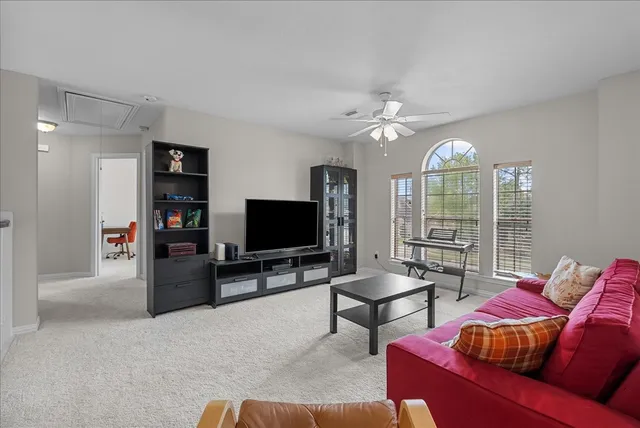 $450,000 | 3143 Edgewood Drive, Pearland, TX 77584