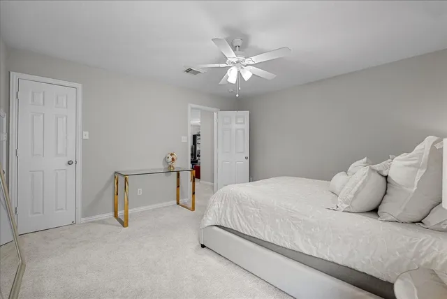 $450,000 | 3143 Edgewood Drive, Pearland, TX 77584