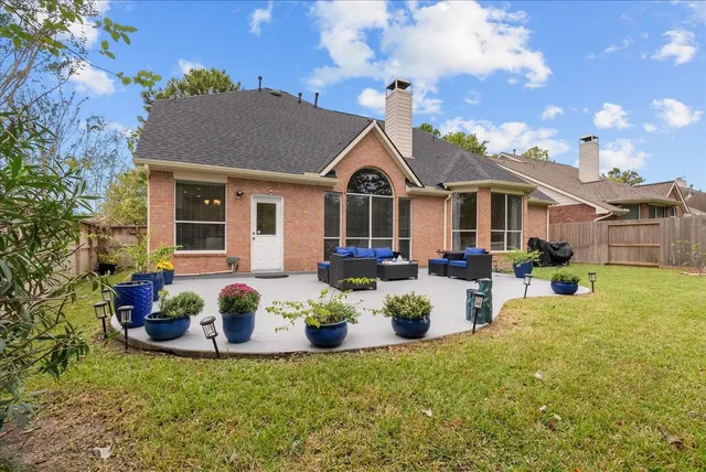 $450,000 | 3143 Edgewood Drive, Pearland, TX 77584