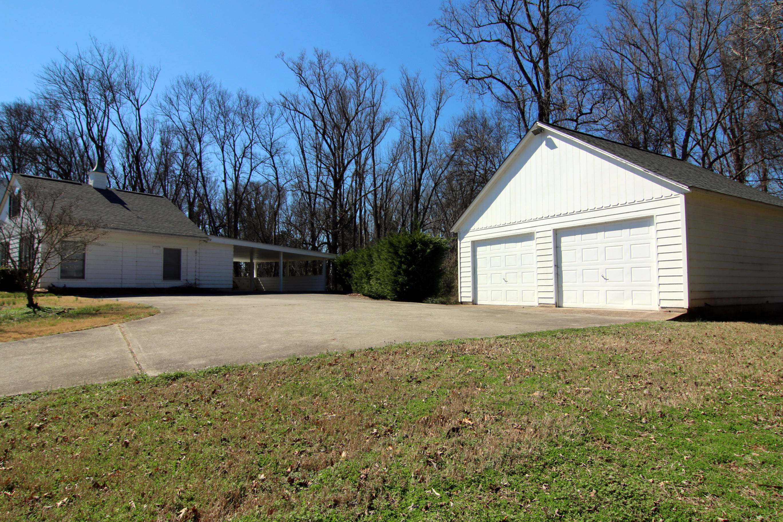 3533 Topside Road Knoxville, TN 37920 - Photo 2 of 27 02