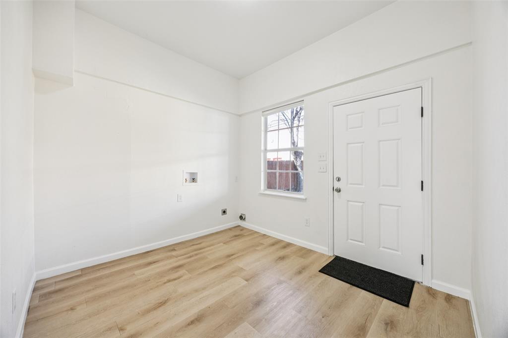 915 Centre Street Dallas, TX 75208 - Photo 24 of 28