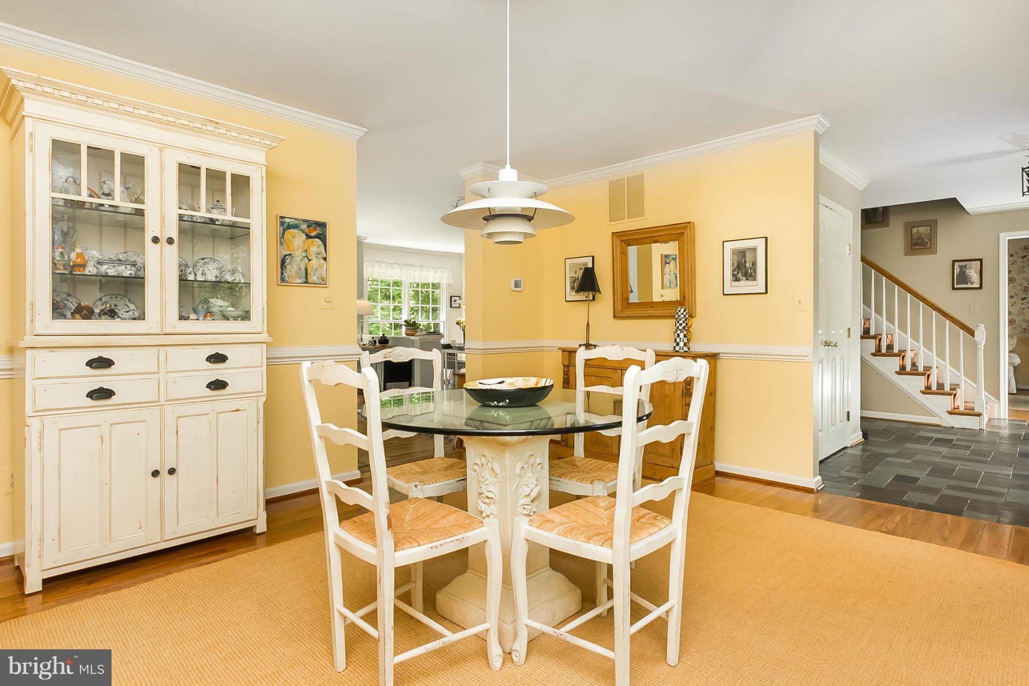 25 Shadow Point Court Edgewater, MD 21037 - Photo 13 of 28 Living Room is used for dining here