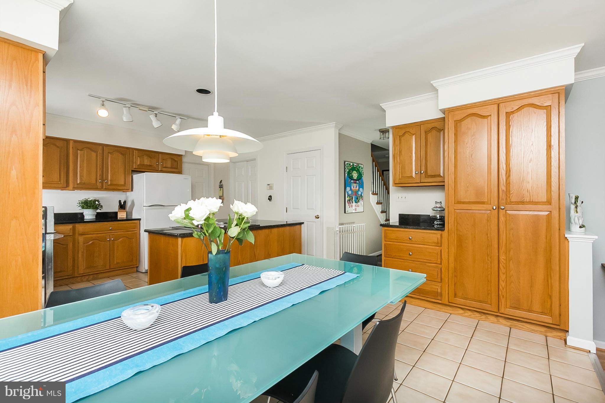 25 Shadow Point Court Edgewater, MD 21037 - Photo 17 of 28 Kitchen