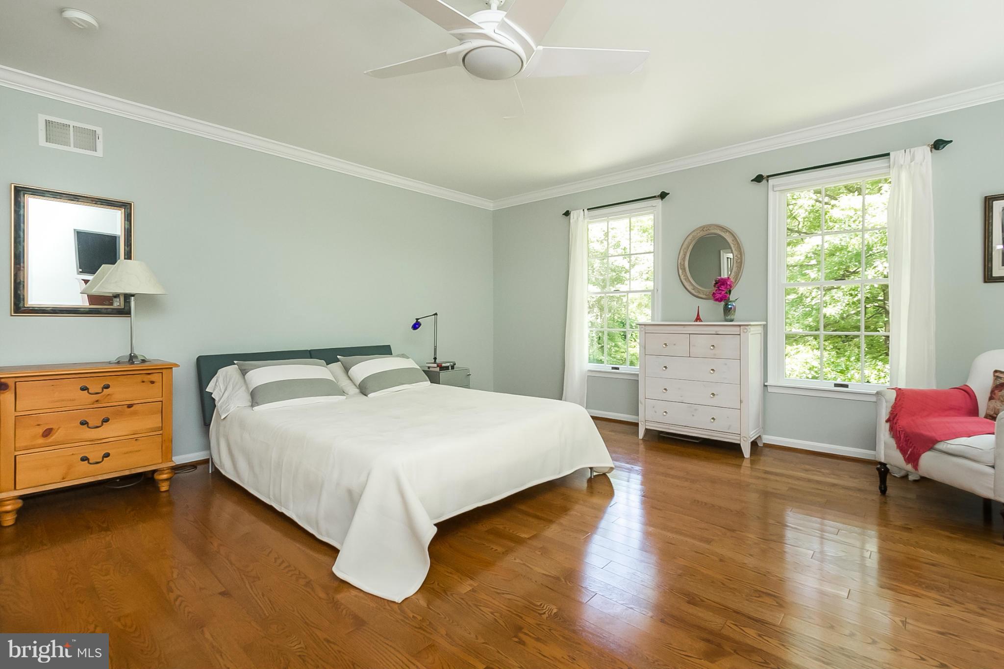 25 Shadow Point Court Edgewater, MD 21037 - Photo 23 of 28 Hardwood floors in Owners Suite