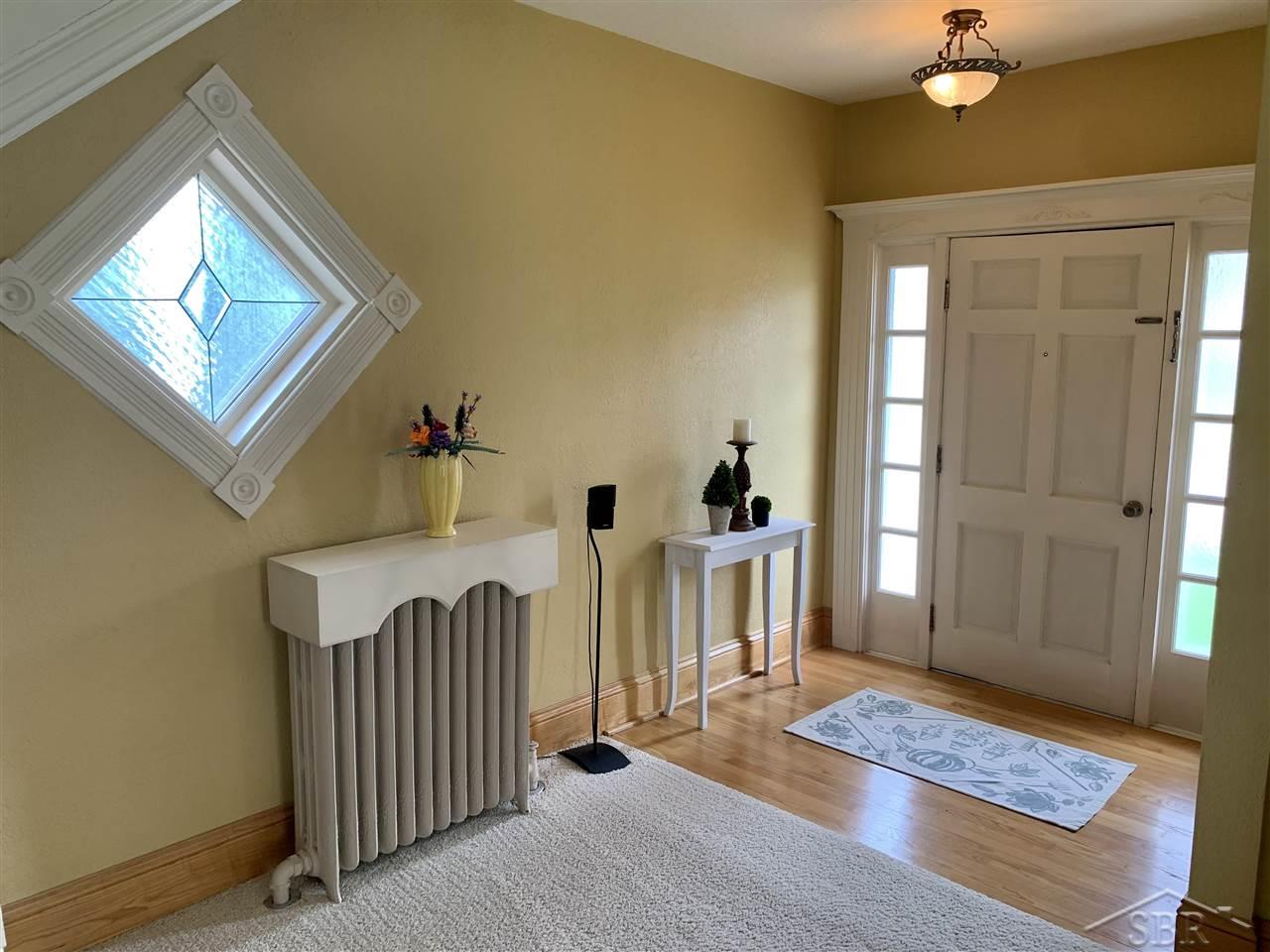 1330 South Center Road Saginaw, MI 48638 - Photo 2 of 28 50038684-1.JPG