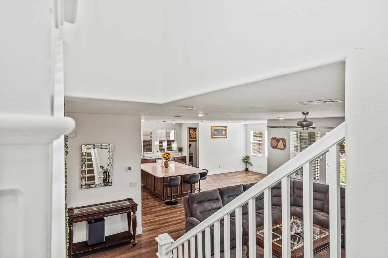 153 Boulder Drive Madera, CA 93636 - Photo 25 of 32 a living room with furniture