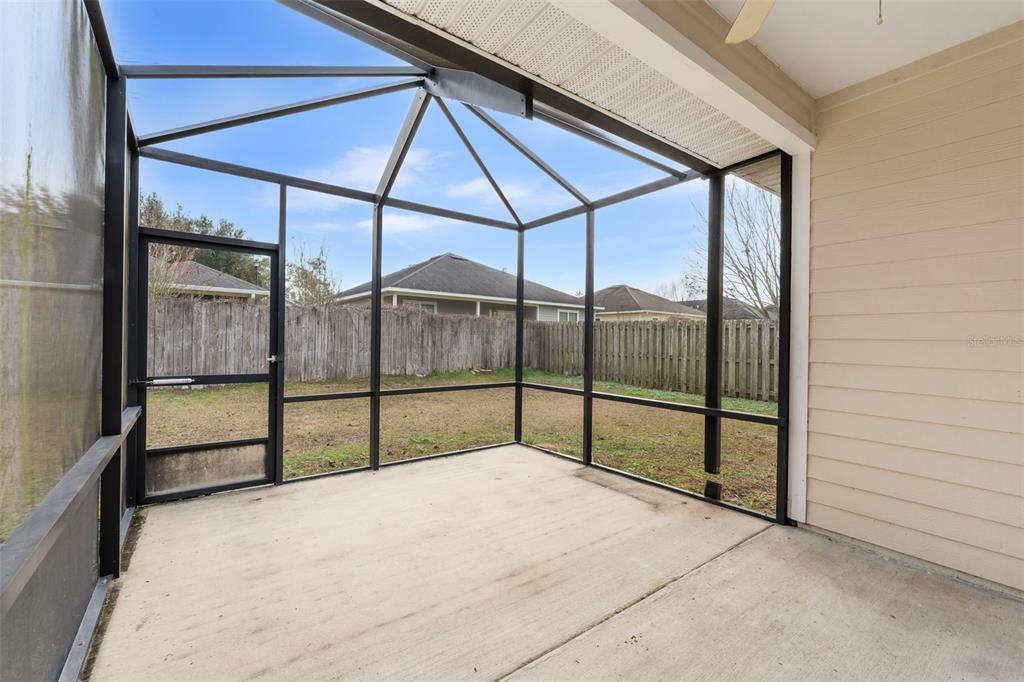 16617 Northwest 194th Street High Springs, FL 32643 - Photo 31 of 32 a view of backyard