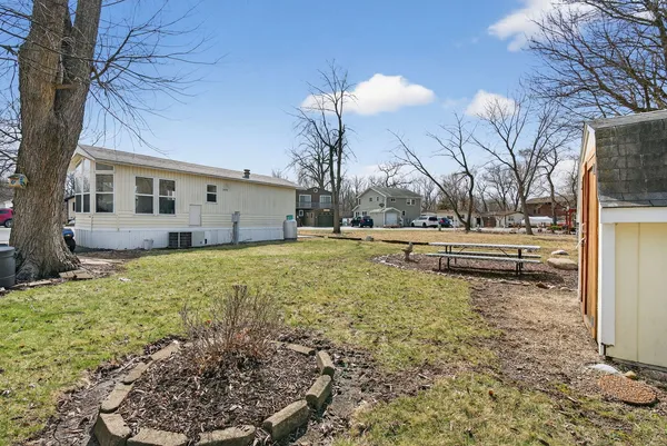 $80,000 | 2 Largemouth Lane, Wilmington, IL 60481