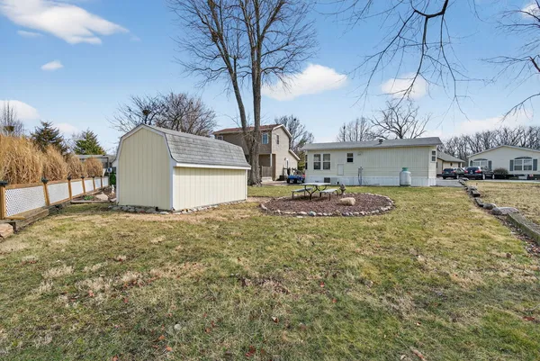 $80,000 | 2 Largemouth Lane, Wilmington, IL 60481