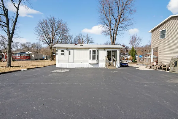 $80,000 | 2 Largemouth Lane, Wilmington, IL 60481