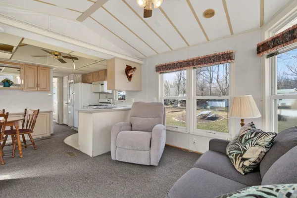 $80,000 | 2 Largemouth Lane, Wilmington, IL 60481